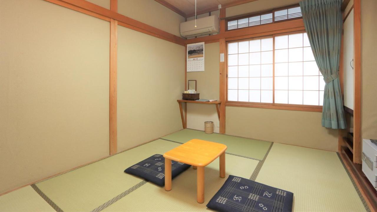 Minshuku Iwatakan Takayama  Exterior photo
