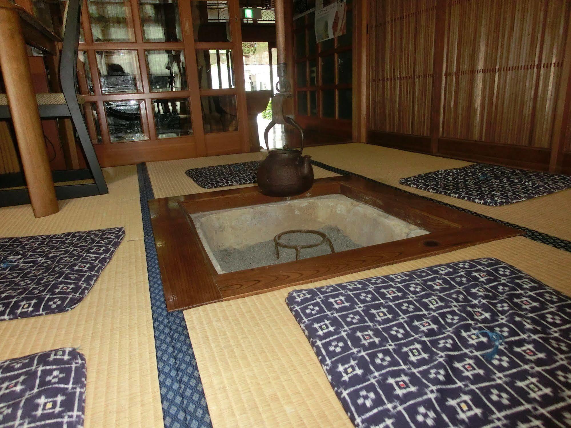 Minshuku Iwatakan Takayama  Exterior photo