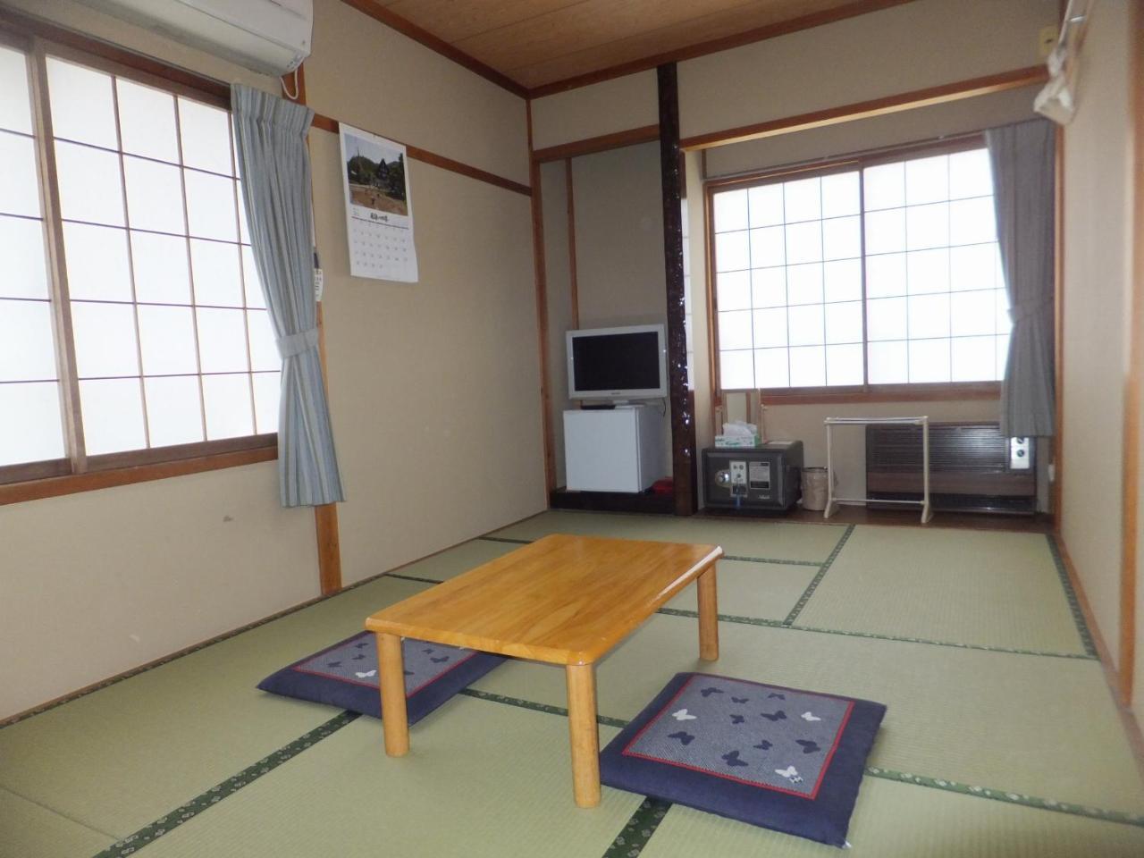 Minshuku Iwatakan Takayama  Exterior photo